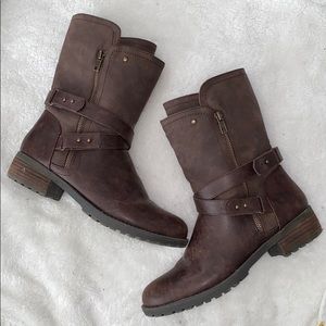 Diba Brown Zipper Boots